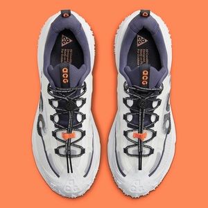 NEW!! Nike ACG Mountain Fly Low 2 Summit White/Bright Mandarin